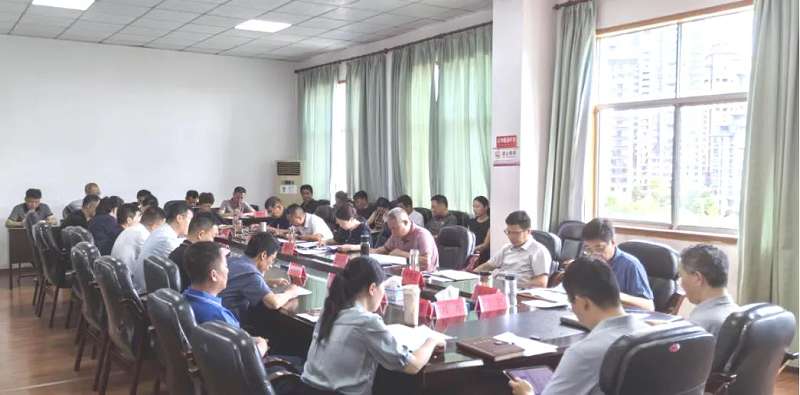 锚定目标 加压奋进 ——市人社局召开二季度工作例会、综合考核专项调度会暨二季度局机关干部平时考核